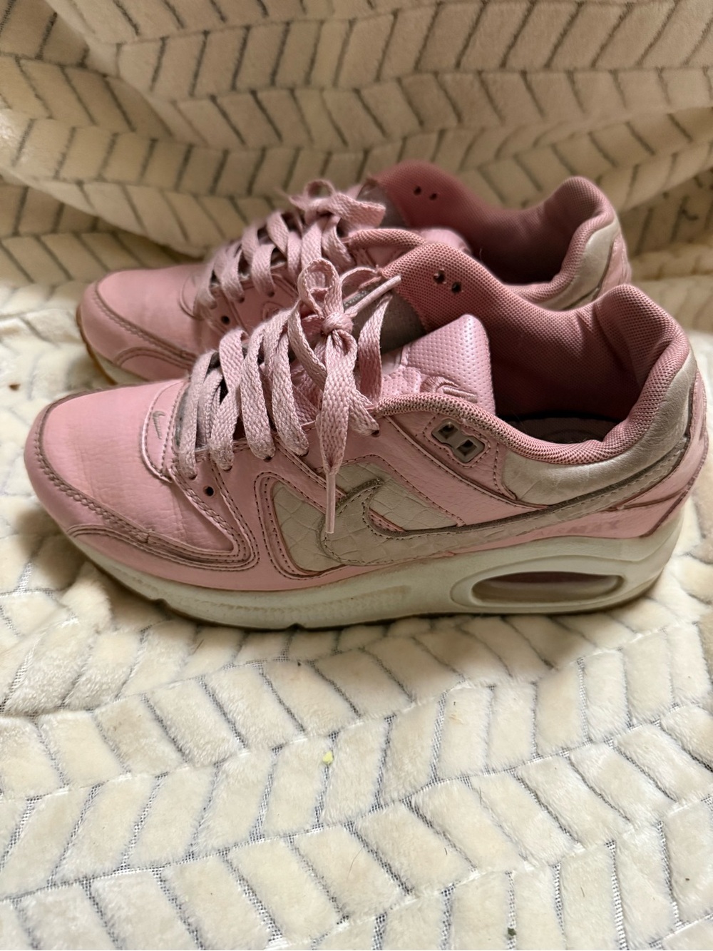 Nike Women's Air Max Command sz 6.5
